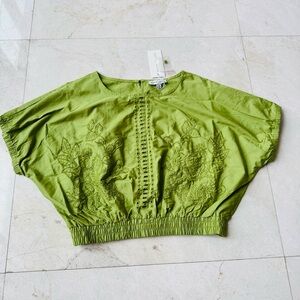 Moon River Green Embroidered cropped Top size M